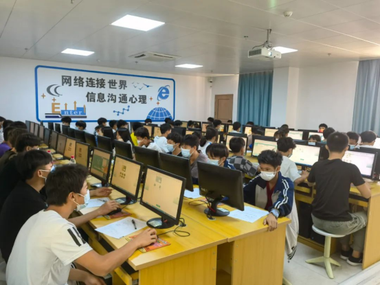半導體人才工程實驗班測評現場